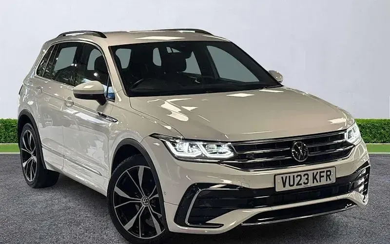 Used VW Tiguan R-line 150 HP (110 kW) 2023 SUV