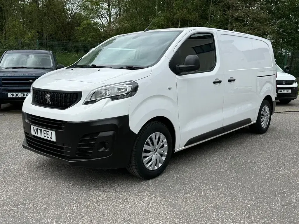 Second-hand Peugeot Expert Premium 2021 Alb Van