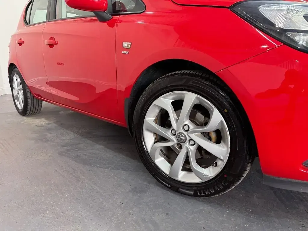 Used Vauxhall Corsa 90 HP (66 kW) 2015 Red Hatchback