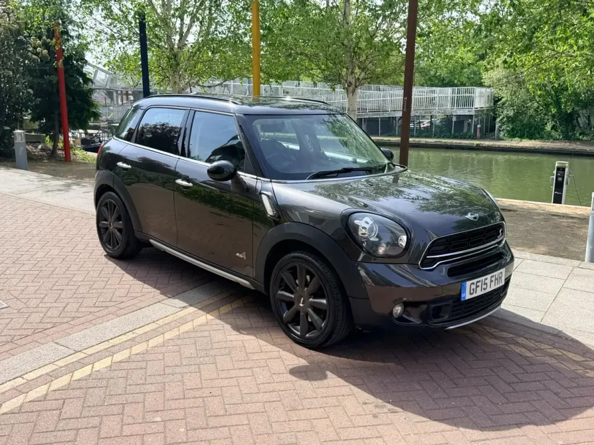 Begagnad Mini Cooper S Countryman 2015 Grå SUV