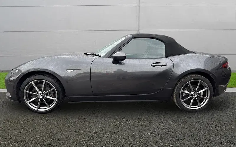 Używany Mazda MX5 Exclusive-Line 184 KM (135 kW) 2026 Kabriolet