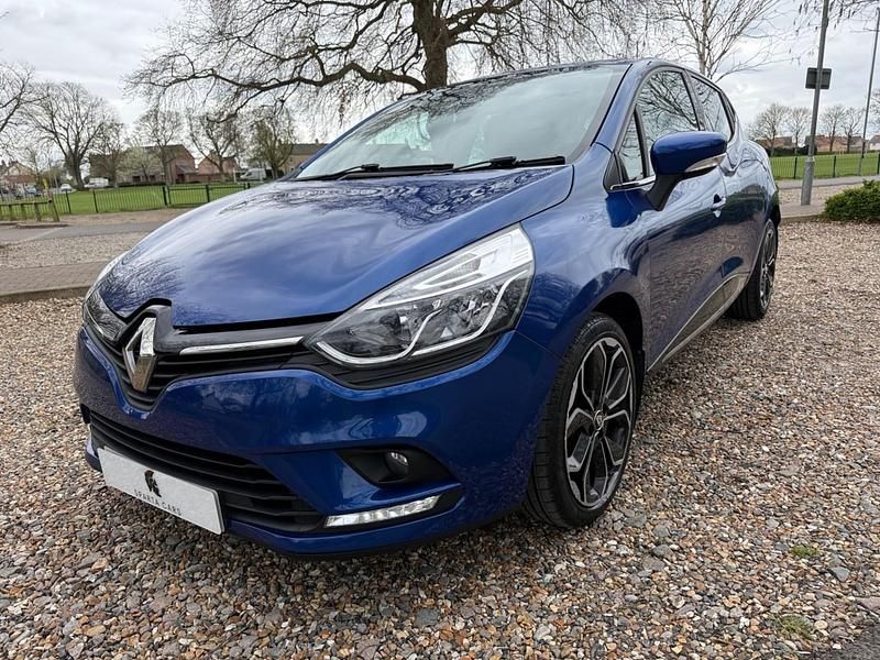 Used Renault Clio IV Iconic 90 HP (66 kW) 2018 Blue Hatchback