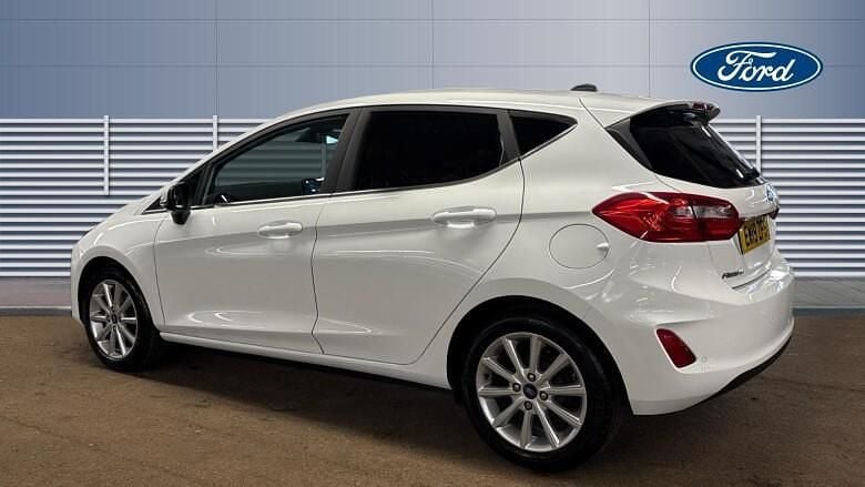 Used Ford Fiesta Titanium 101 HP (74 kW) 2019 White Hatchback