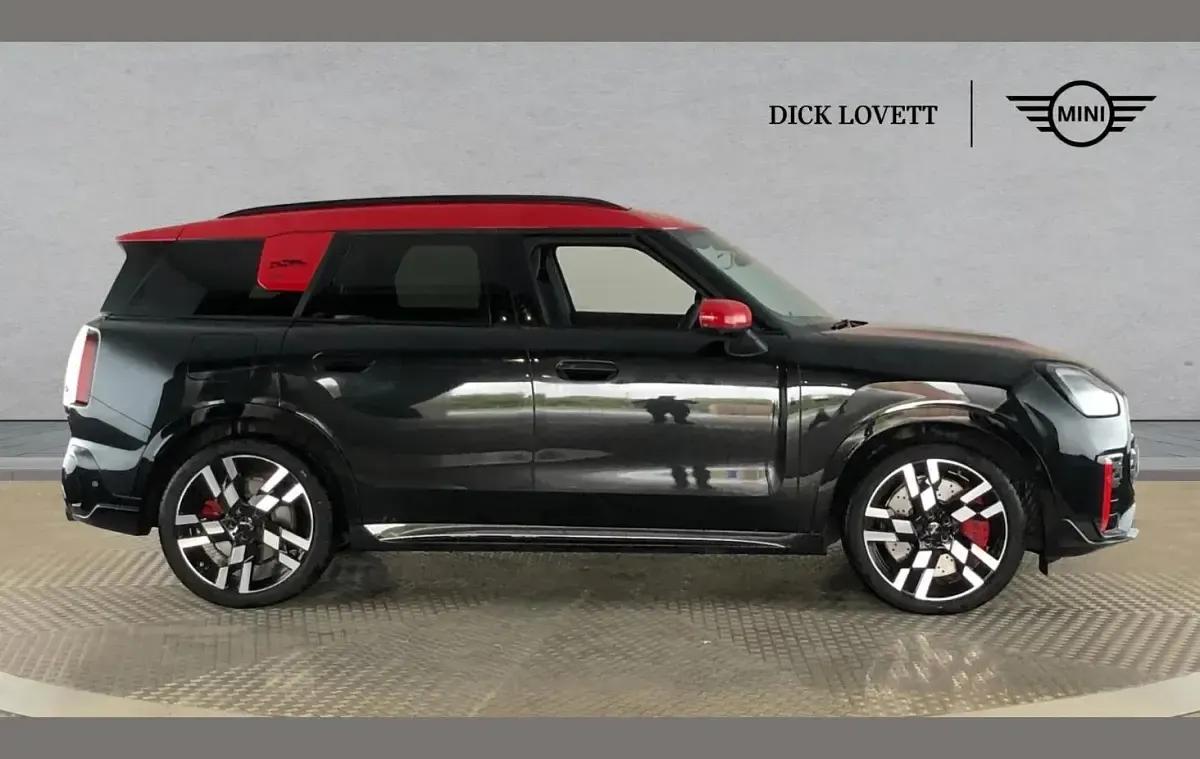Used Mini John Cooper Works Countryman 296 HP (217 kW) 2025 Black SUV
