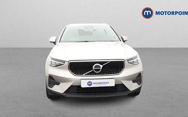 Used Volvo XC40 Core 163 HP (119 kW) 2026 SUV
