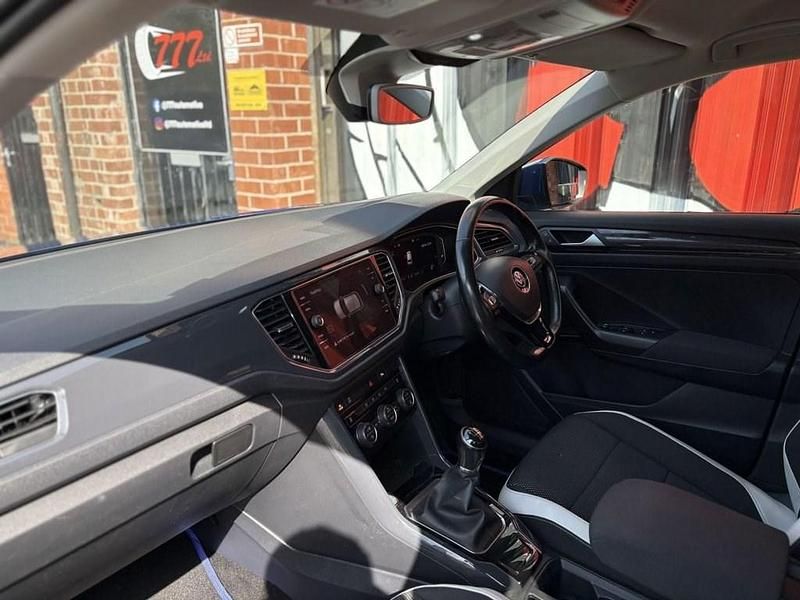 Used VW T-Roc SEL 150 HP (110 kW) 2018 Blue SUV