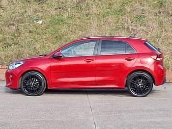 Used Kia Rio First Edition 2017 Red Hatchback