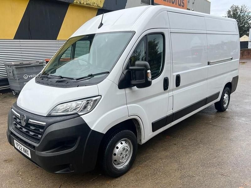 Used Vauxhall Movano 2022 White MPV