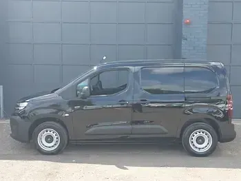 New Citroën Berlingo 100 HP (73 kW) 2026 Black MPV