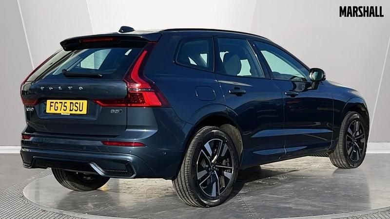Usado Volvo XC60 Plus 250 CV (183 kW) 2025 Azul SUV