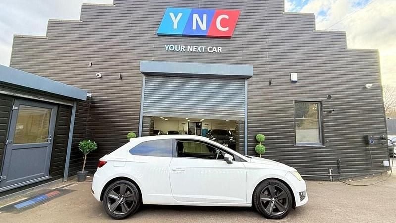 Used Seat Leon FR Sport 180 HP (132 kW) 2014 White Coupe