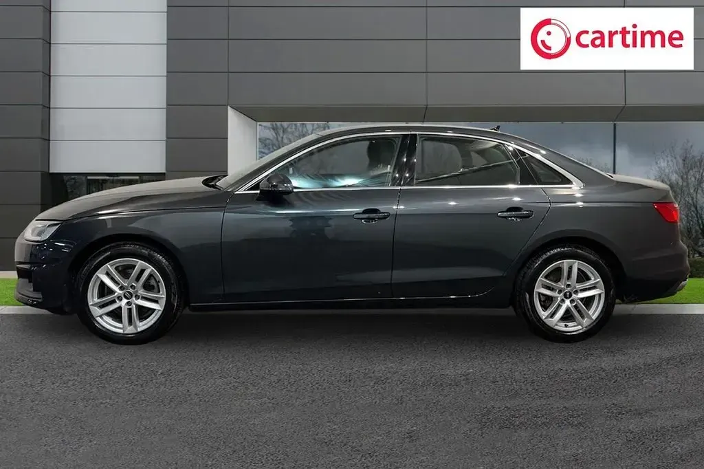 Used Audi A4 Comfort 163 HP (119 kW) 2022 Grey Sedan