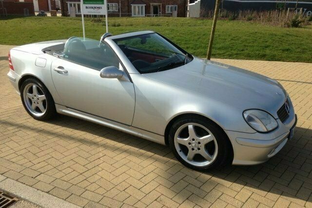 Used 2002 Mercedes SLK230 Cabriolet | £3,990 - Image 1/4