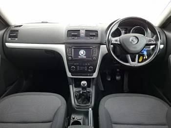 Used Skoda Yeti SE 110 HP (80 kW) 2014 White SUV