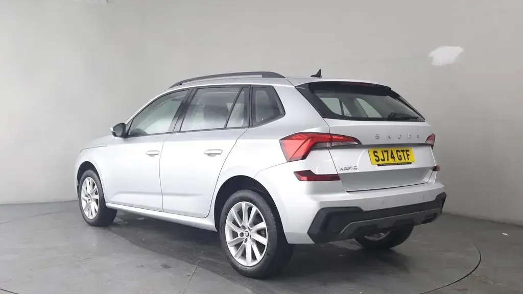 Used Skoda Kamiq SE 116 HP (85 kW) 2024 Brilliant silver metallic SUV