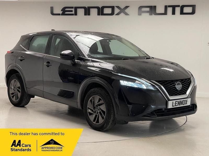 Black Used 2024 Nissan Qashqai Acenta Premium SUV | £15,990 (Super price) - Image 1/4