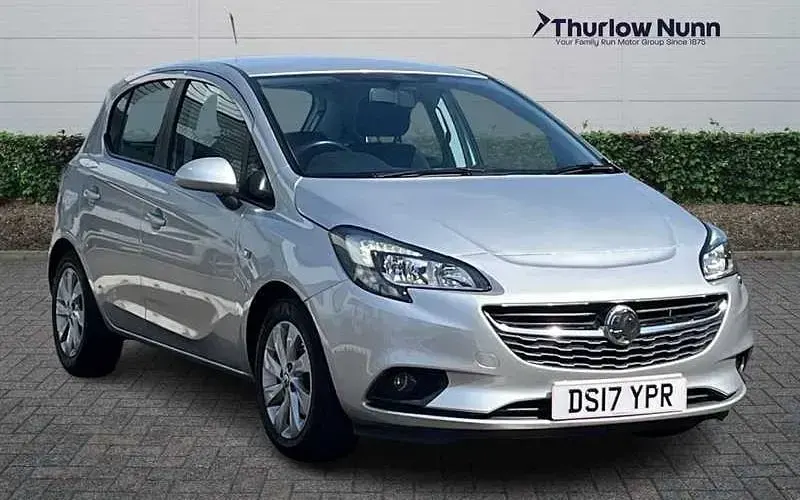 Used Vauxhall Corsa Design Edition 75 HP (55 kW) 2017 Hatchback