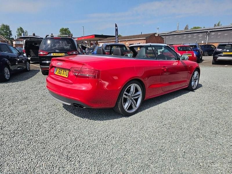 Usado Audi S5 Cabriolet Business 333 HP (244 kW) 2011 Vermelho Cabrios