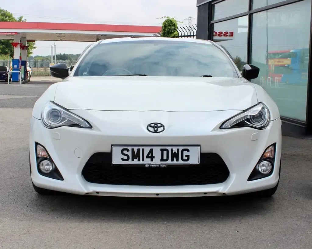 Used Toyota GT86 GT 2014 White Coupe