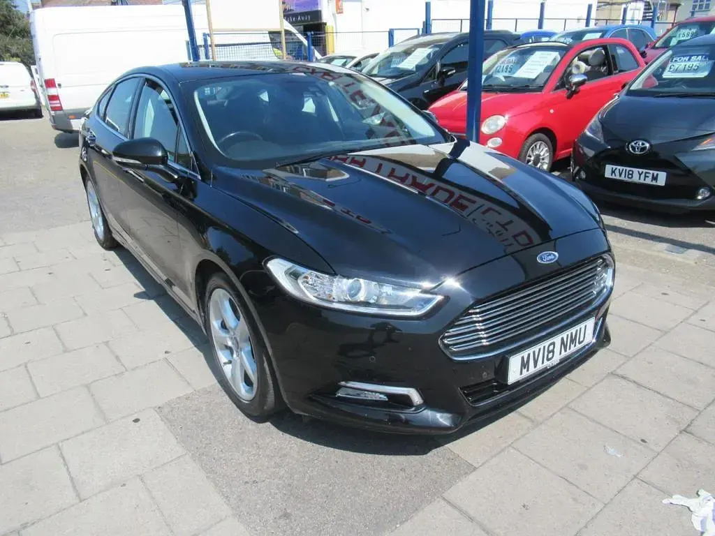 Used Ford Mondeo Titanium 160 HP (117 kW) 2018 Black Hatchback