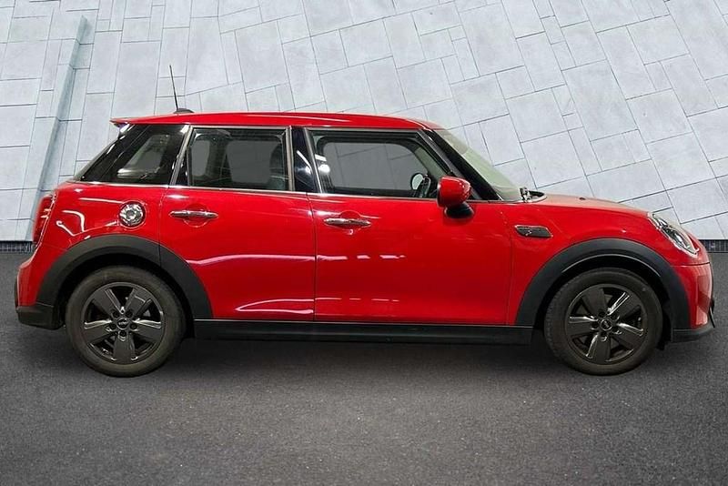 Usado Mini Cooper S Classic 176 HP (129 kW) 2022 Vermelho Citadino