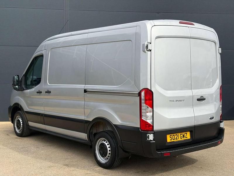 Begagnad Ford Transit Trend 130 HK (95 kW) 2021 Silver Van