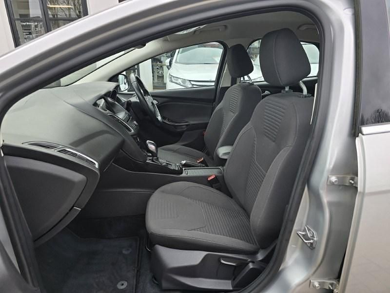 Used Ford Focus Titanium 125 HP (91 kW) 2018 Silver Hatchback