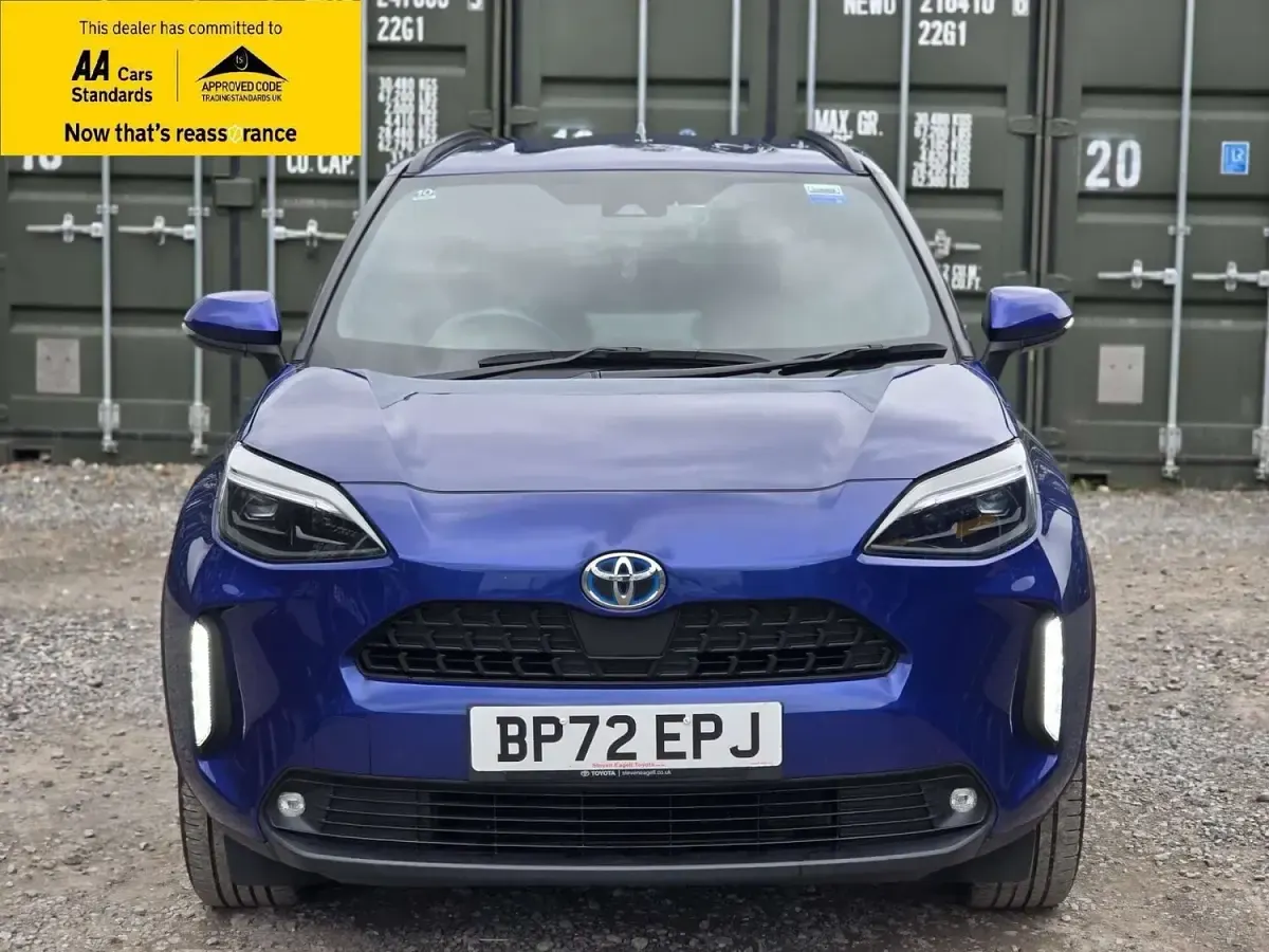 Used Toyota Yaris Cross Design 116 HP (85 kW) 2023 Blue SUV