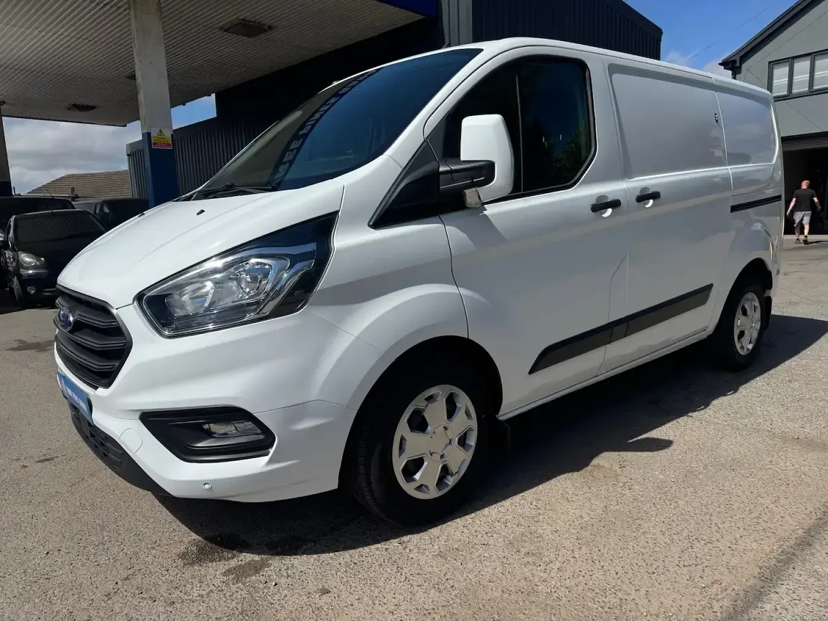 Used Ford Transit Custom Trend 130 HP (95 kW) 2019 White Van