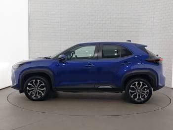 Used Toyota Yaris Hybrid Design 116 HP (85 kW) 2022 Blue Estate