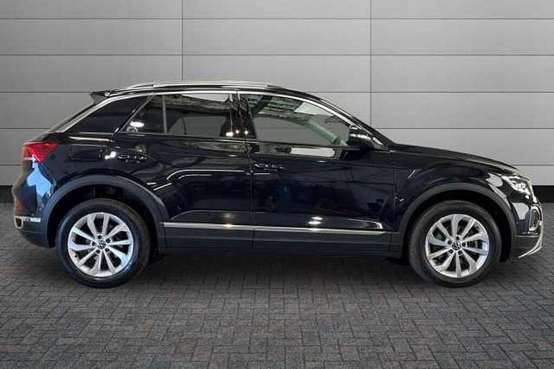 Used VW T-Roc Style 150 HP (110 kW) 2025 Black SUV