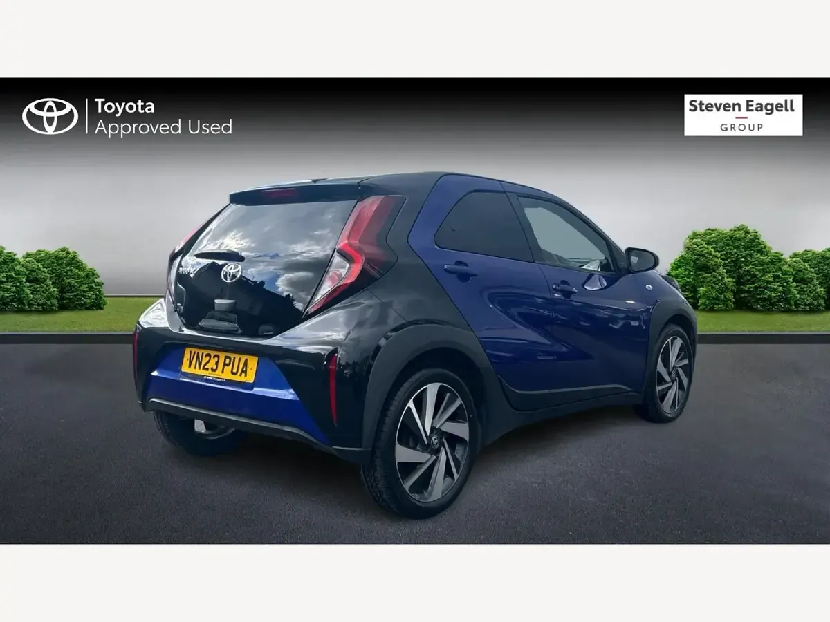 Used Toyota Aygo X 72 HP (52 kW) 2023 Blue SUV