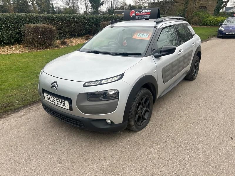 Used Citroën C4 Cactus Feel 100 HP (73 kW) 2015 Silver Hatchback