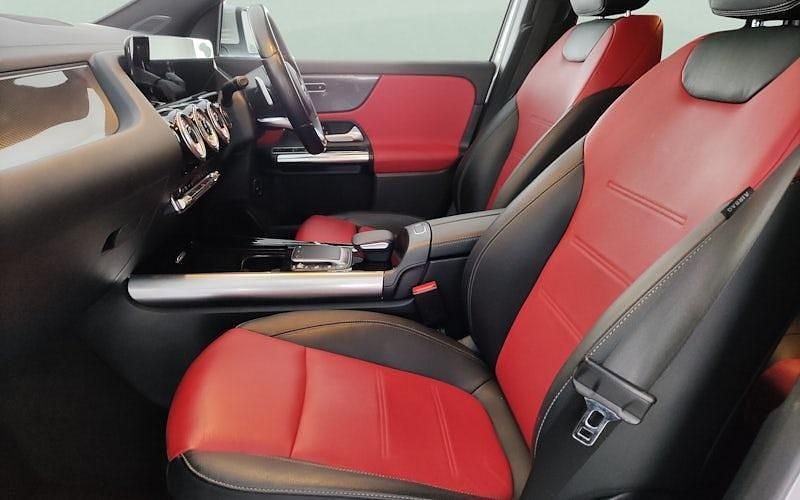 Used Mercedes GLA250 Premium 218 HP (160 kW) 2022 Silver SUV