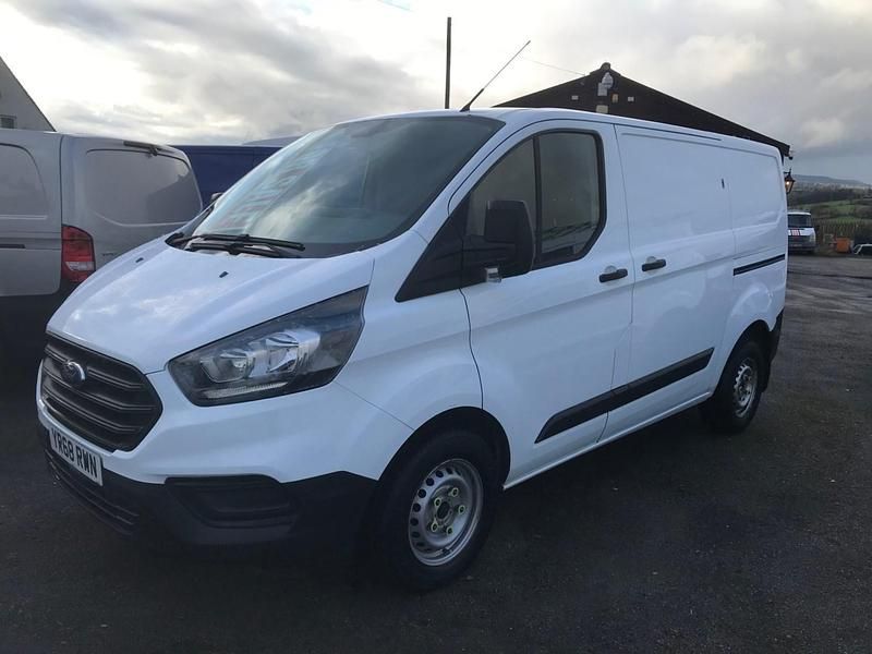 Begagnad Ford Transit Custom 105 HK (77 kW) 2018 Vit Van