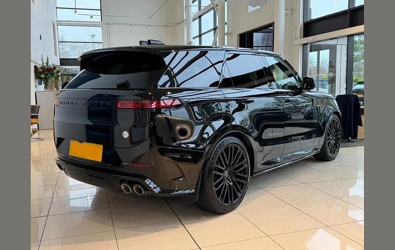 Second-hand Land Rover Range Rover Sport 625 CP (459 kW) 2024 Negru SUV