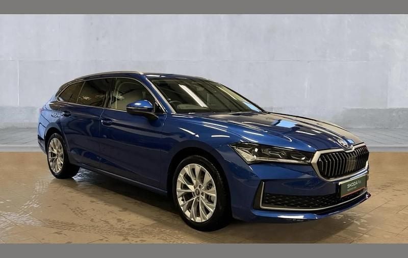 Blue Used 2025 Skoda Superb SE L Estate | £28,990 (A bit pricey) - Image 1/4