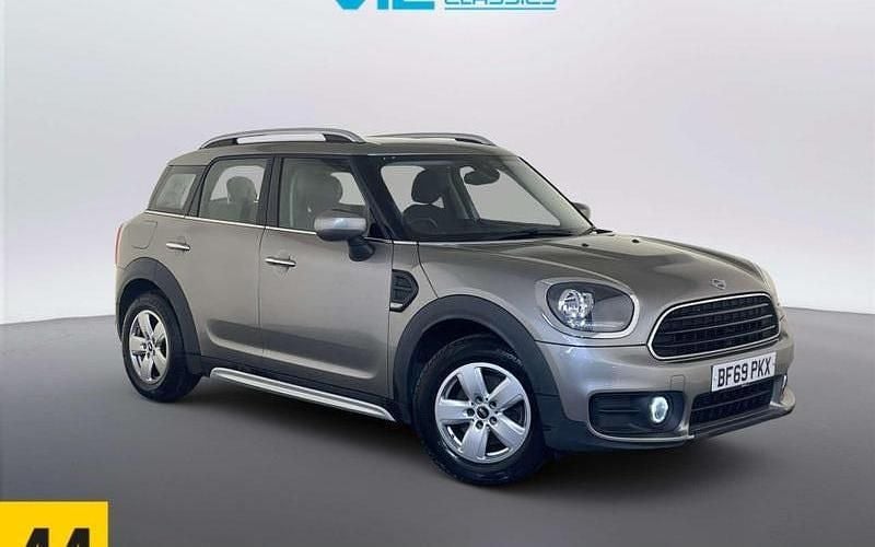 Usado Mini Cooper Classic 136 HP (100 kW) 2019 Citadino