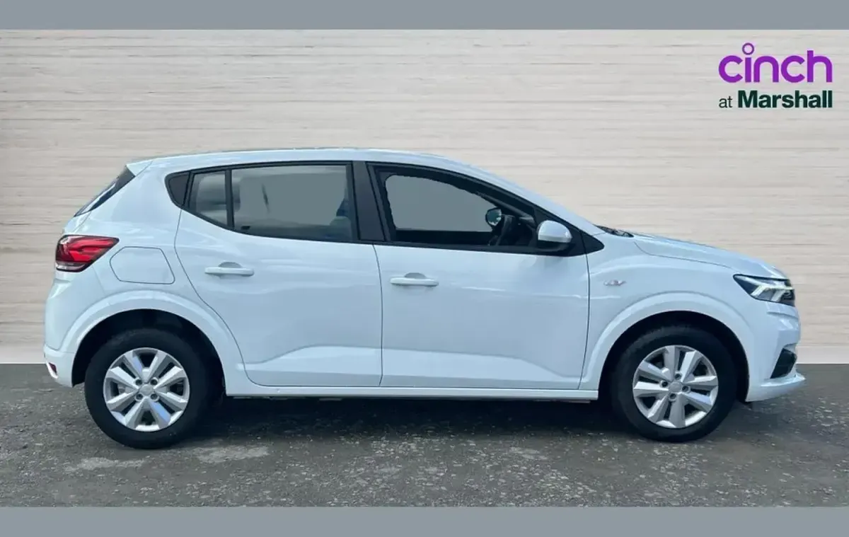 Used Dacia Sandero Expression 91 HP (66 kW) 2023 White Hatchback