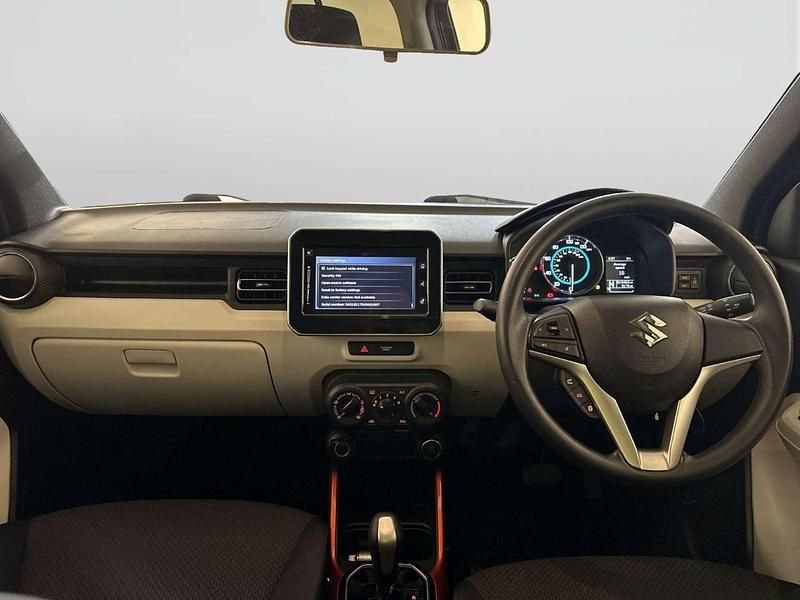 Usado Suzuki Ignis SZ-T 90 HP (66 kW) 2019 Preto SUV
