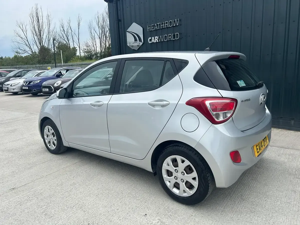 Used Hyundai i10 SE 83 HP (61 kW) 2014 Silver Hatchback