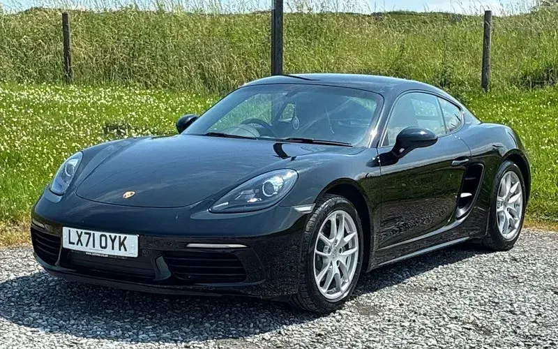 Used Porsche 718 Cayman 300 HP (220 kW) 2025 Coupe