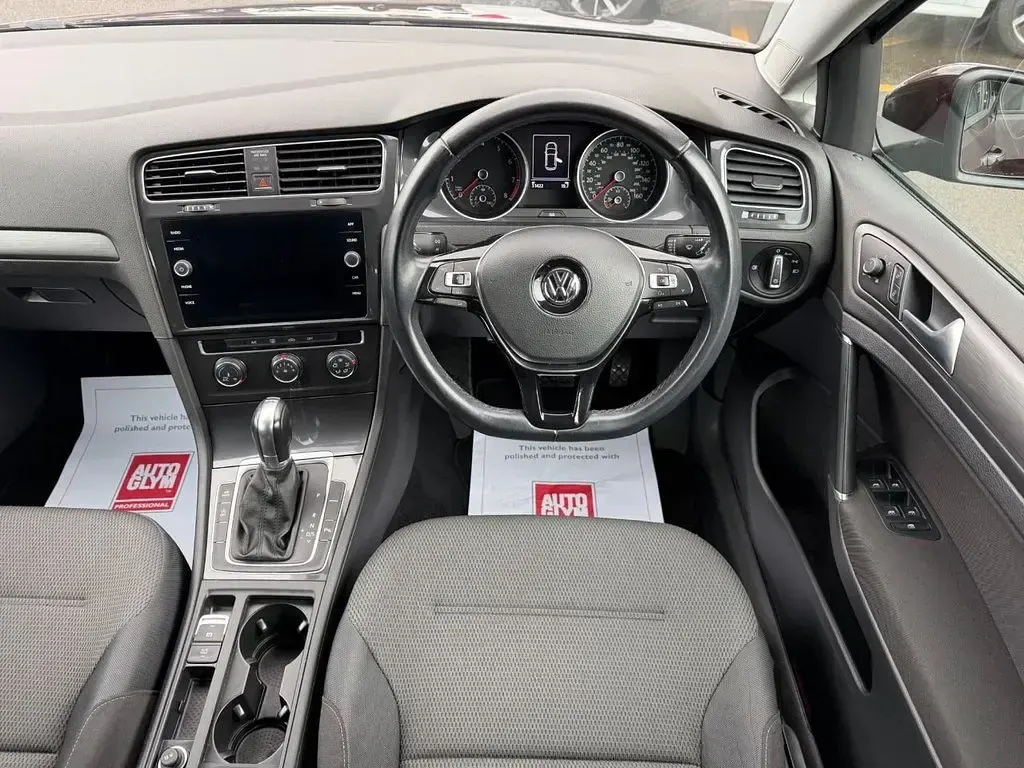 Used VW Golf VII SE 125 HP (91 kW) 2018 Black Hatchback