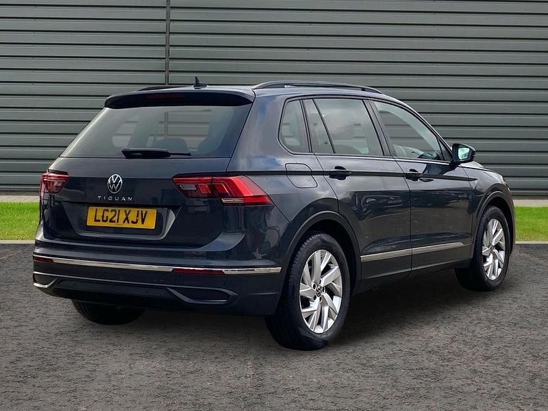 Used VW Tiguan Life 150 HP (110 kW) 2021 Grey SUV