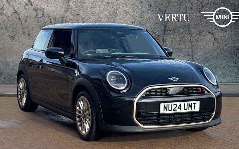 Used 2024 Mini Cooper Exclusive Hatchback | £23,607 (Good price) - Image 1/4