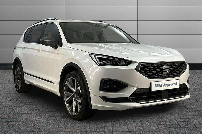 White Used 2024 Seat Tarraco FR Sport SUV | £29,750 (A bit pricey) - Image 1/4