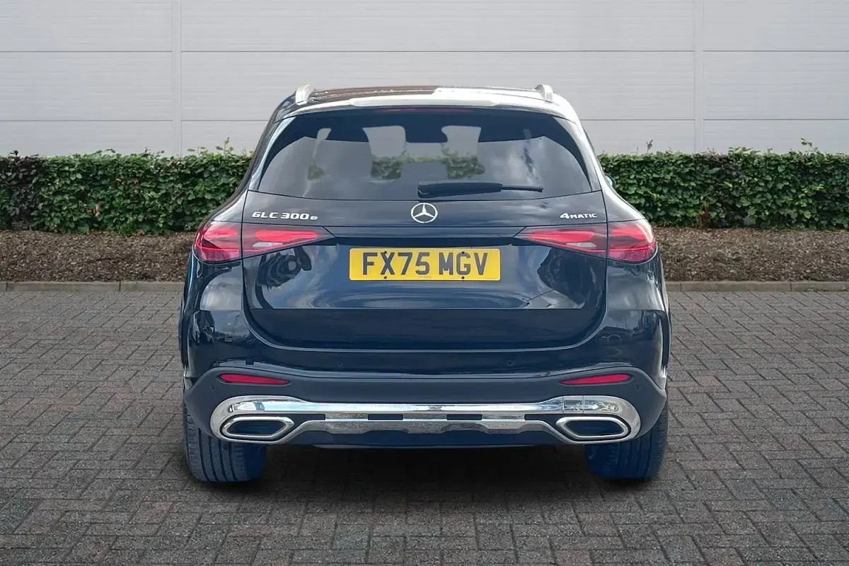 Used Mercedes GLC300e AMG line 313 HP (230 kW) 2025 Black SUV