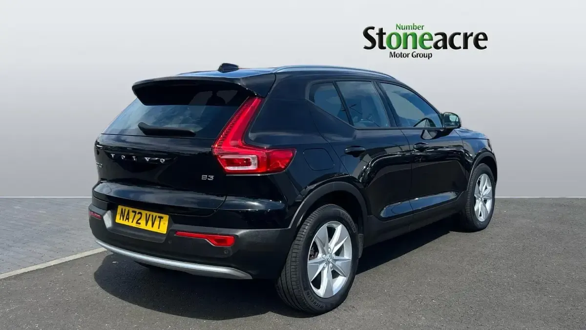 Used Volvo XC40 Core 161 HP (118 kW) 2022 Black SUV