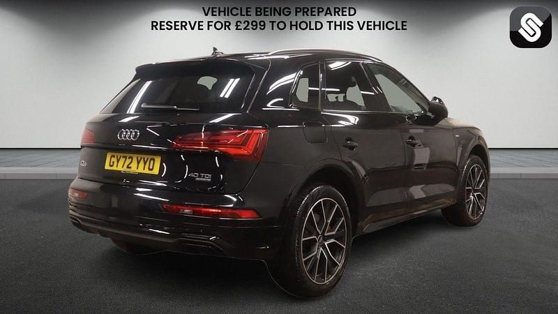 Used Audi Q5 204 HP (150 kW) 2022 Mythos black metallic/mythos black metallic SUV