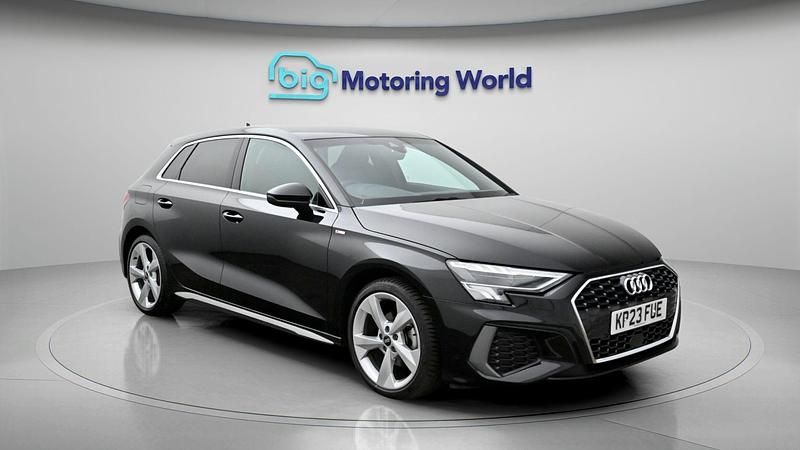Begagnad Audi A3 S-Line 148 HK (108 kW) 2023 Sedan